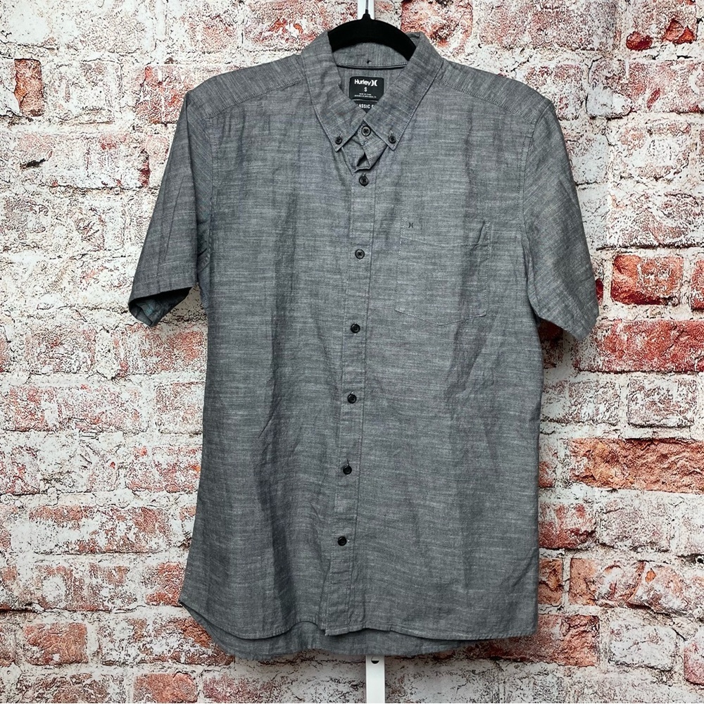 💙Hurley Men’s Grey Classic Fit Button Down Shirt Small